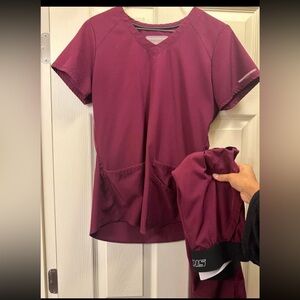 sketchers scrub set!